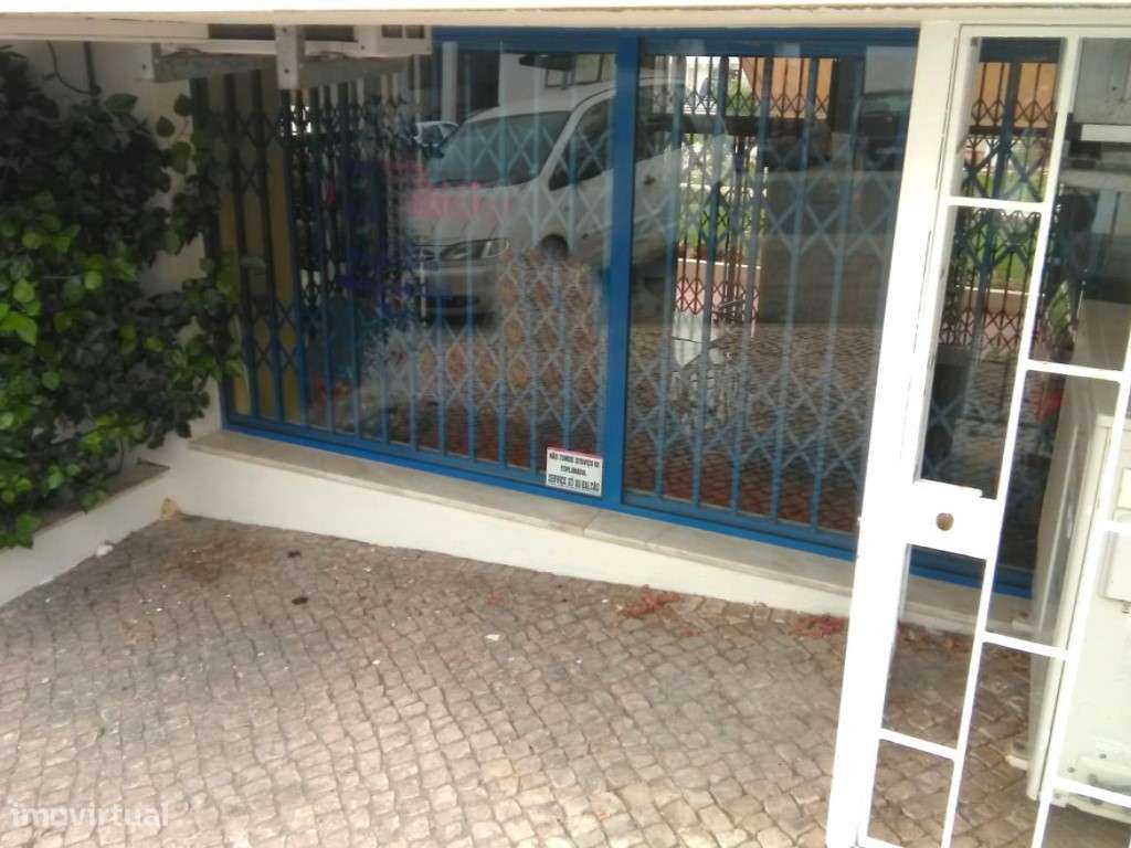 Café snack a 30 metros da praia Azul - Quarteira - Grande imagem: 2/5