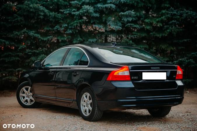 Volvo S80 2.4D5 Momentum - 1