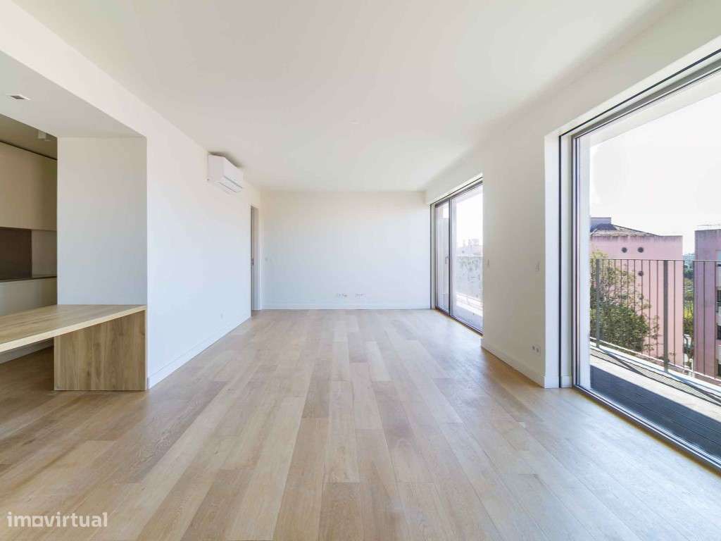 Apartamento 2 quartos e garagem a 5 minutos do Parque das Nações - Grande imagem: 5/27