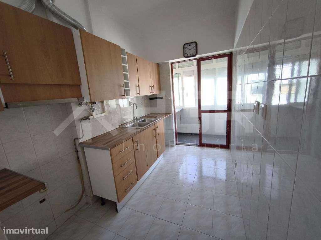 T3 + 1 | DUPLEX | BOA LOCALIZAÇÃO | ARRENTELA (MURTINHEIRA)-6
