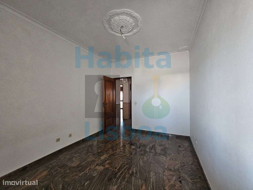 T4 Espaçoso com Terraço e Varandas no Gaio Rosário - Grande imagem: 4/26