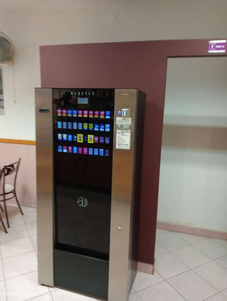 GRANDE OPORTUNIDADE ! TRESPASE DE CAFE EM GAIA-35