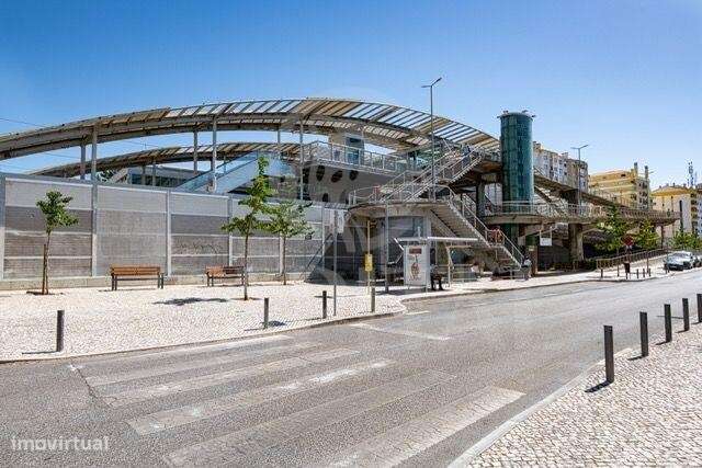 Apartamento  totalmente renovado - Centro de Massama - Grande imagem: 2/4