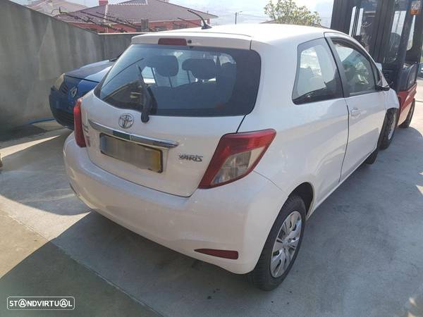 Toyota Yaris 2013 para peças - 1