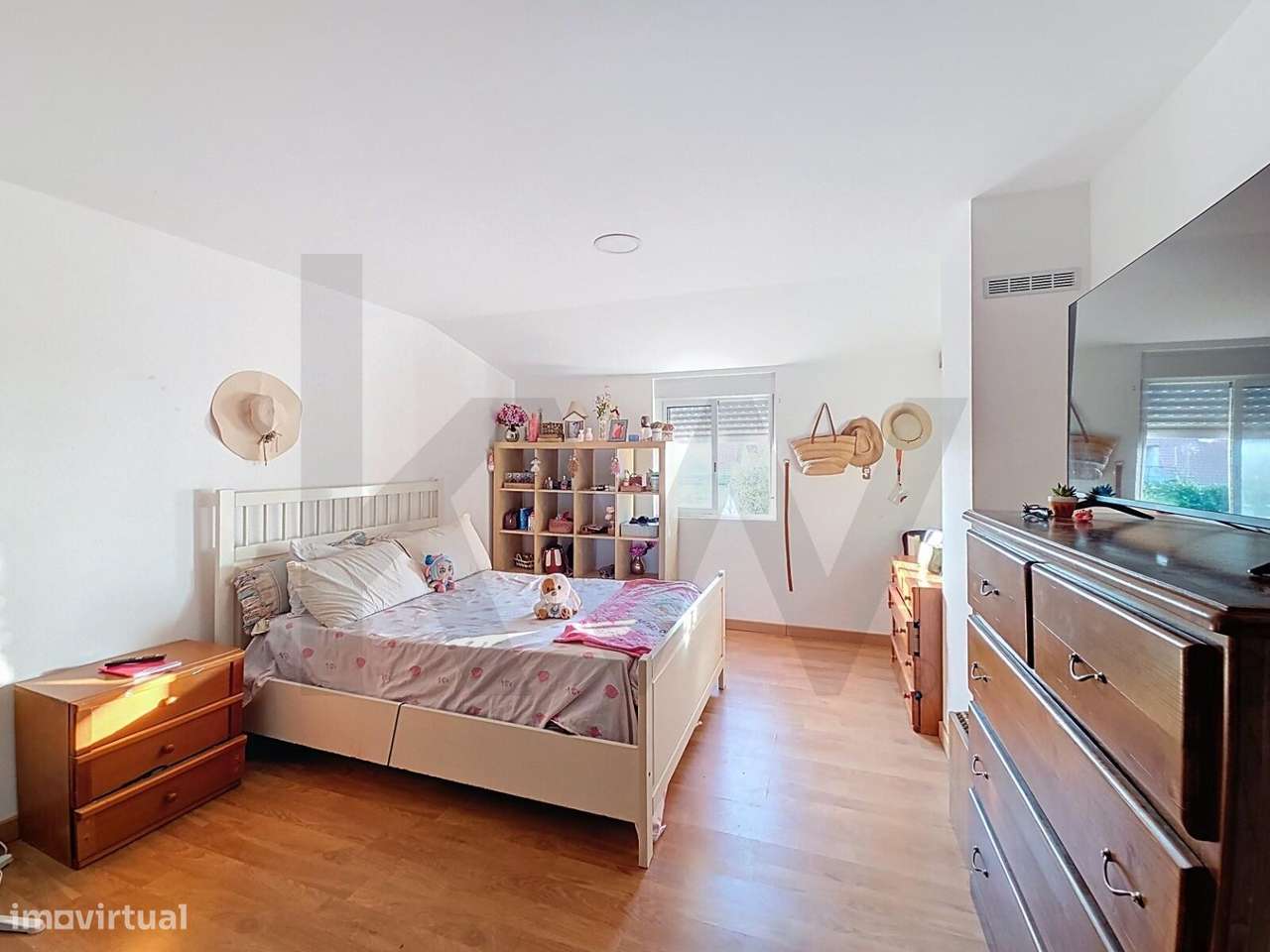 Moradia T3 de Prestígio em Cortiçóis | Um Valor de 198.000€ - Grande imagem: 4/23