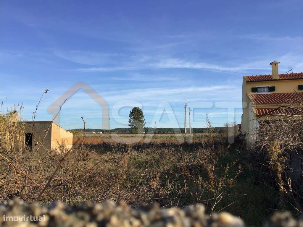 Terreno rústico (CONSTRUTIVÉL) na Zona Urbana com 1.800m2 em Cabrit... - Grande imagem: 3/8