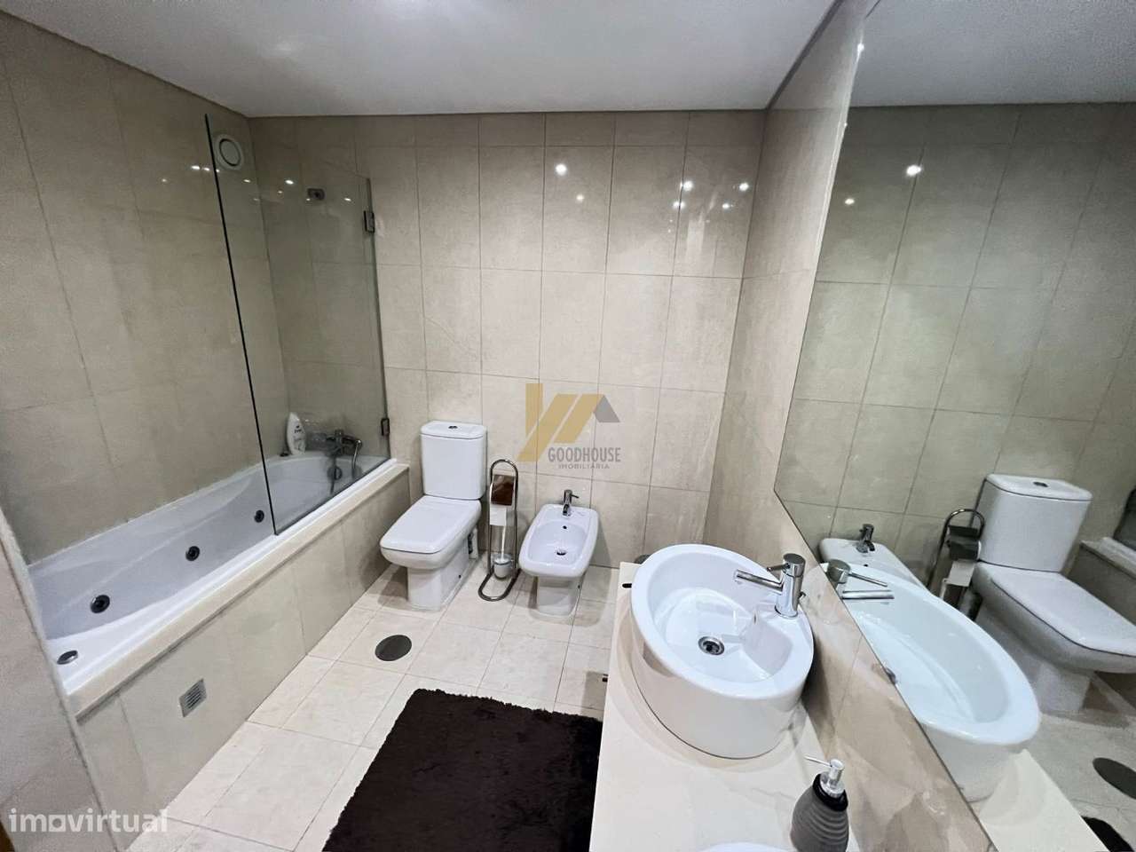 Apartamento T3 com ótimas áreas-8