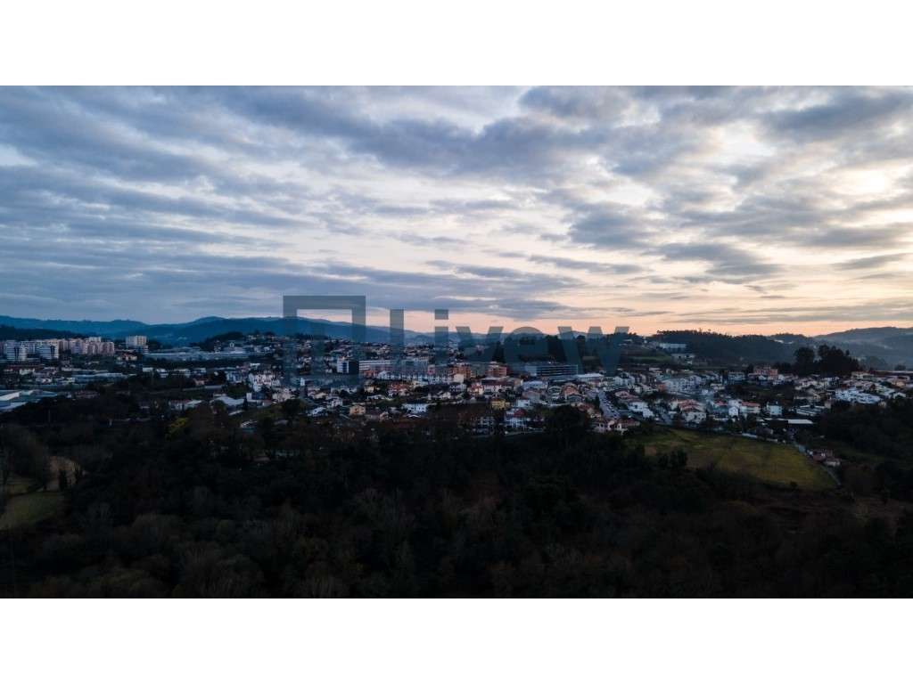 Terreno Urbano para Construção | Quinta da Naia - Braga-1