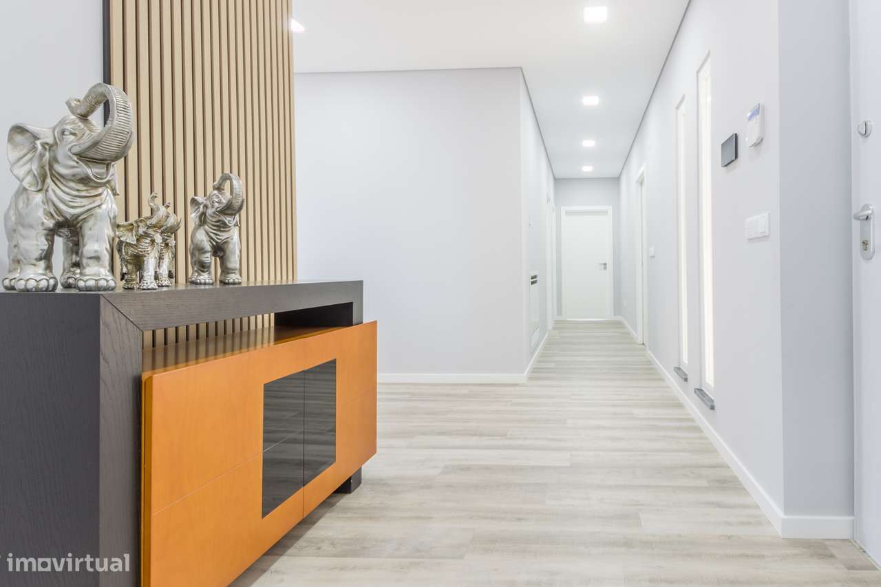 Vila Alegre / Fernão Ferro - Luxuosa moradia térrea T3 lote de 2775 m²-23