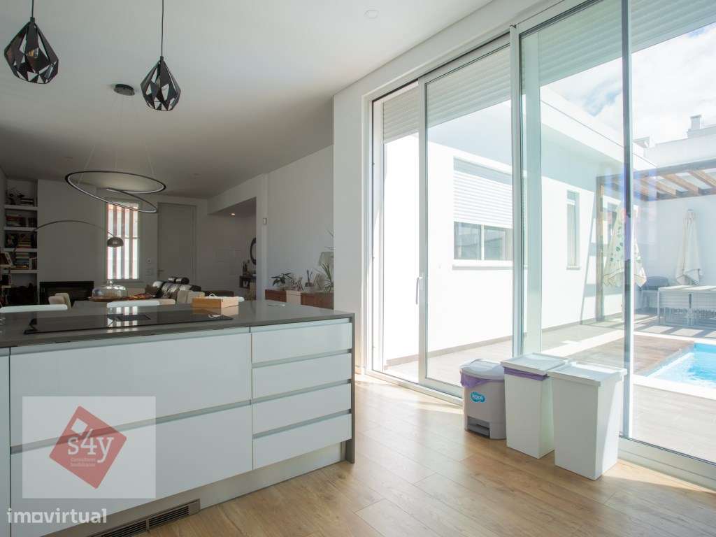 Moradia em Belverde - Piscina e Garagem!-19
