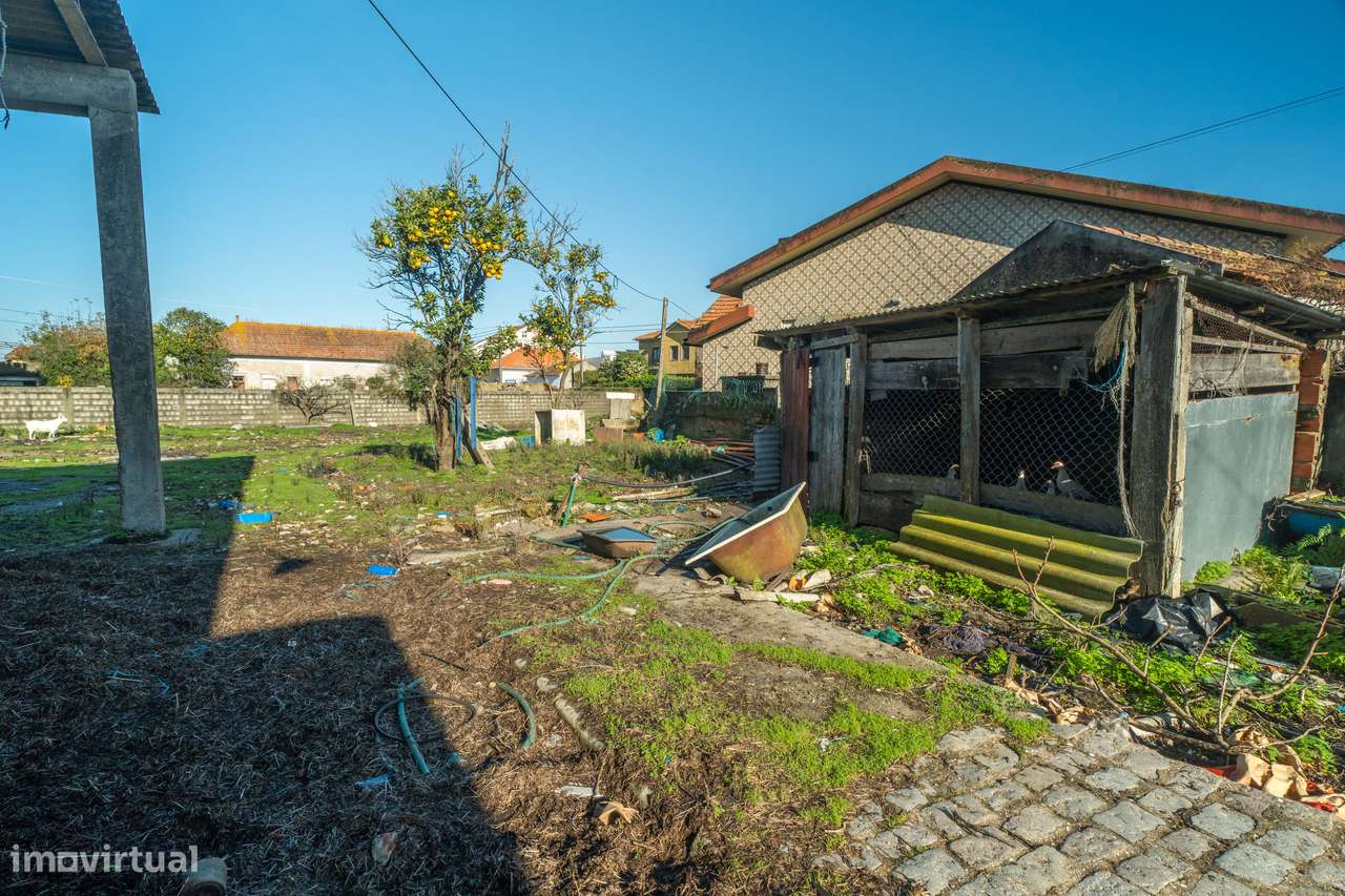 Moradia T2-Para Reconstrução-18