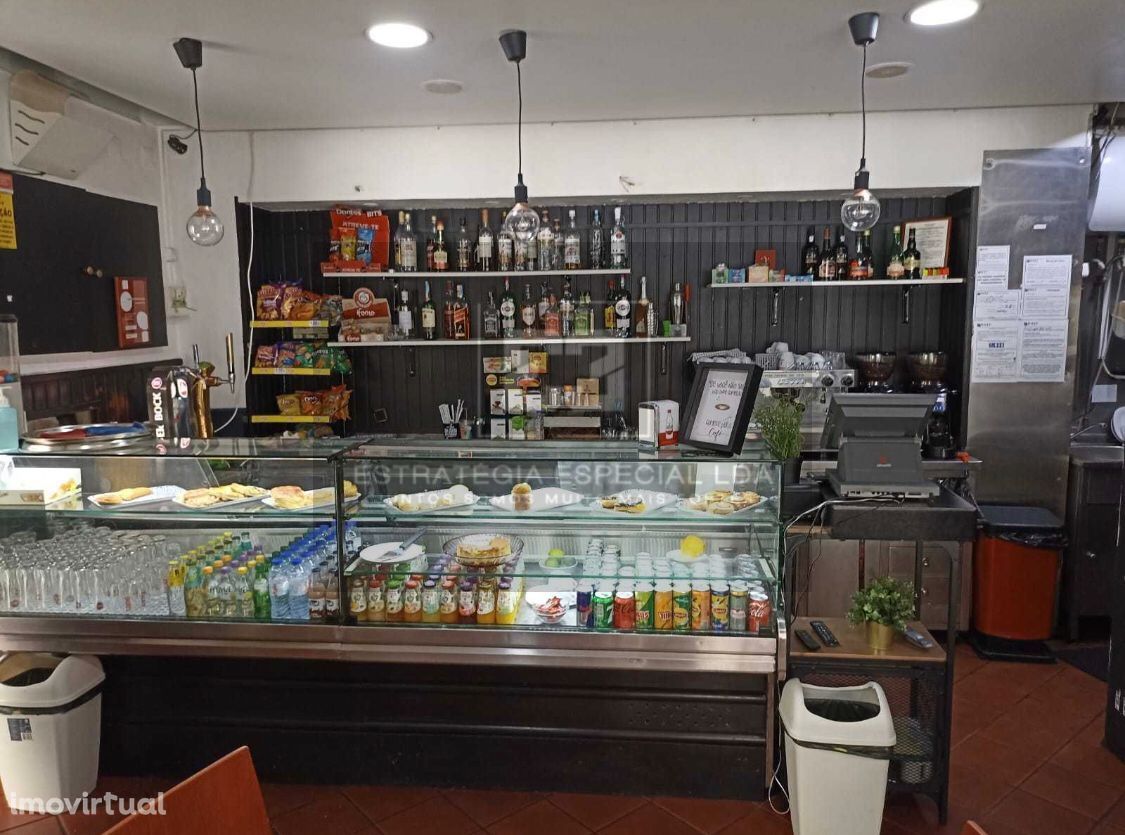 Lisboa / Odivelas - Trespasse Café e  Snack Bar