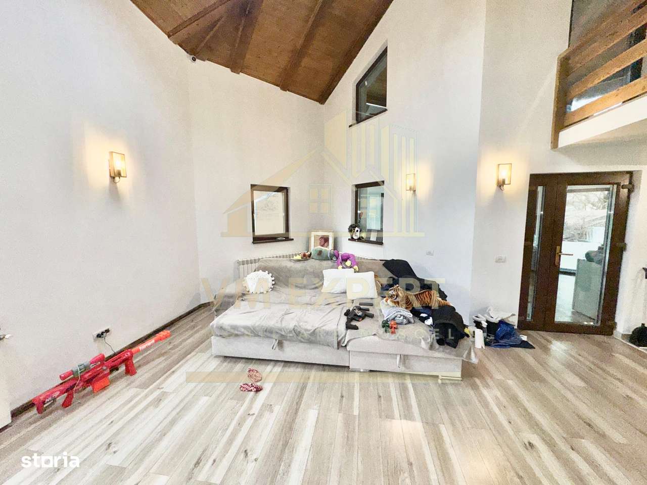 CASĂ 5 CAMERE 252 MP TEREN 1362 MP DRAGOSLAVELE ARGEȘ-13