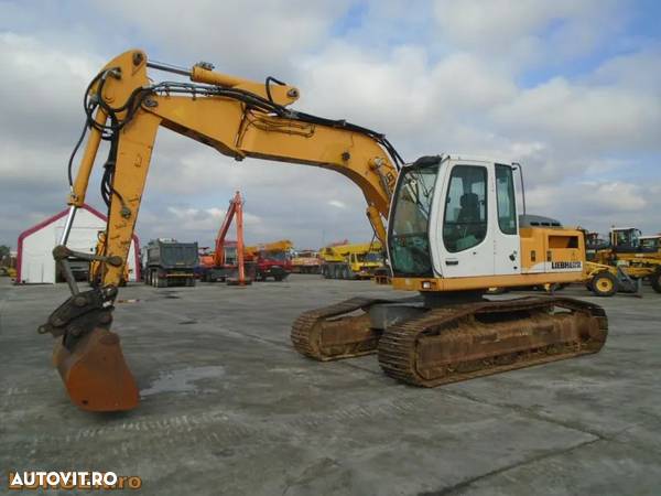 Liebherr R900C - 1