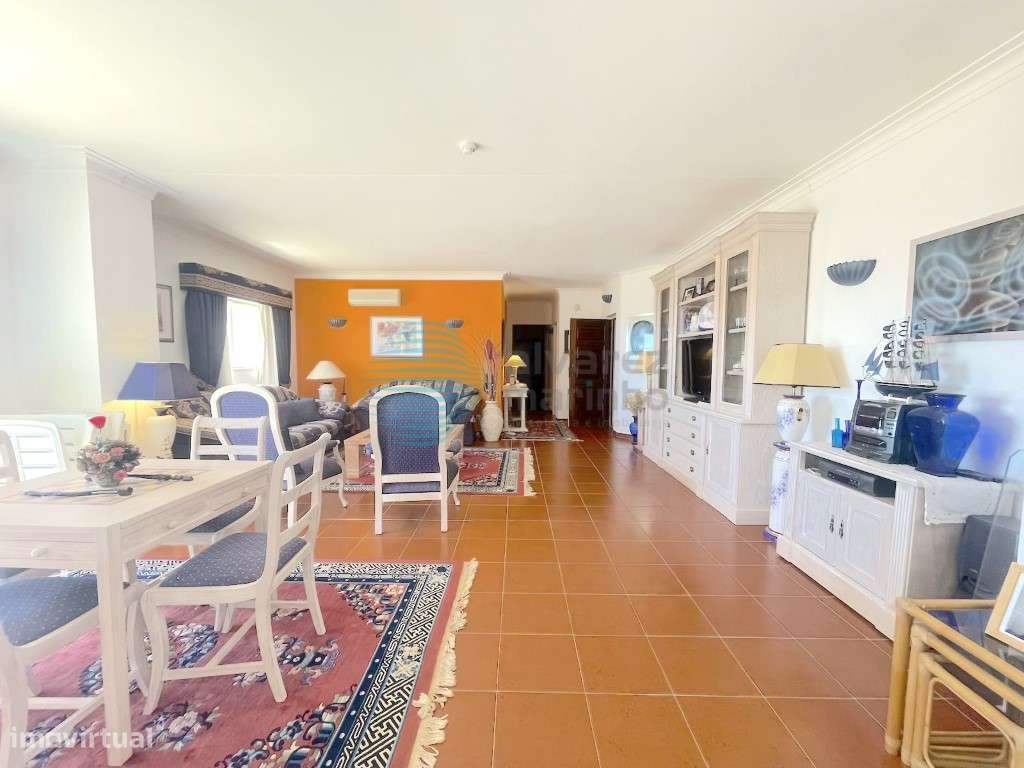 Penthouse 4 assoalhadas com uma área de 232m2, terraço 107m2, Vau, ...-12