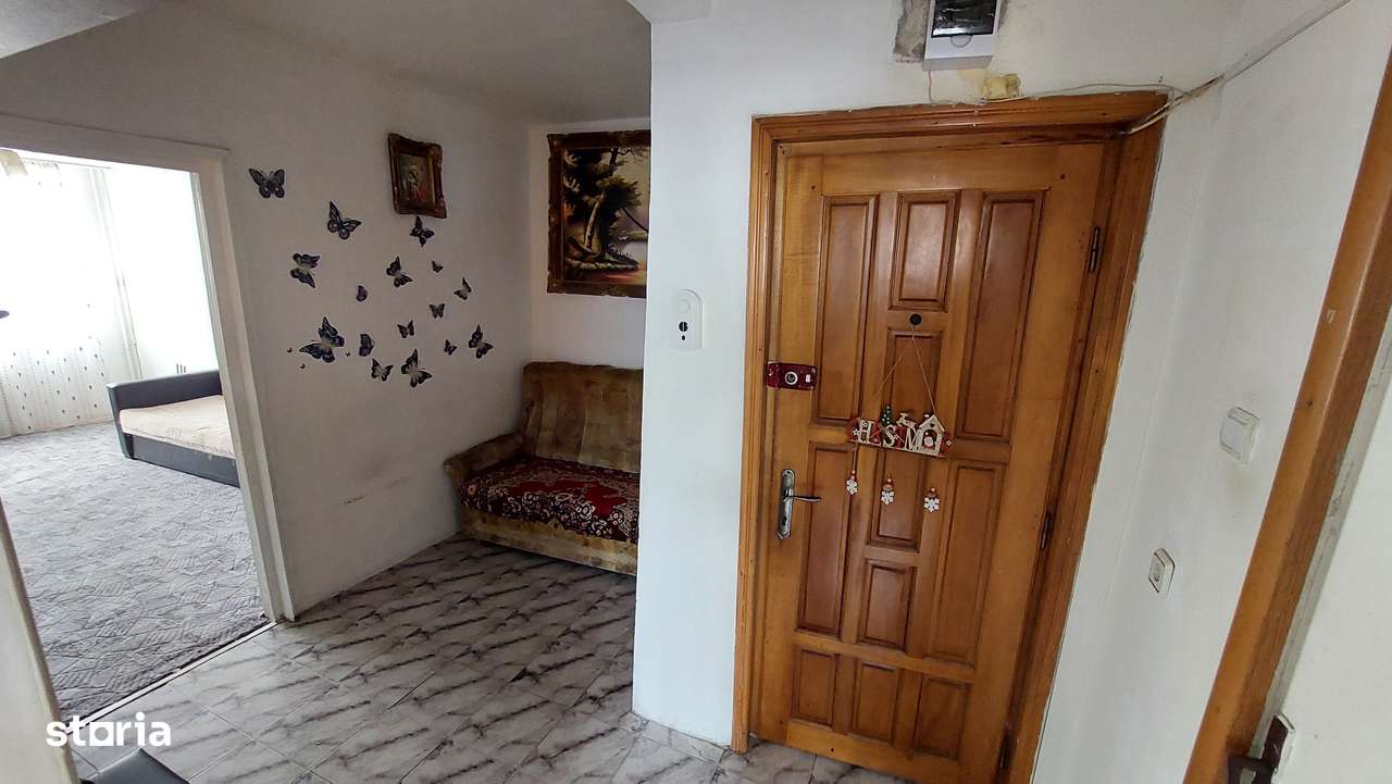 Apartament 3 camere, etaj 3, între două școli , Mioveni-7