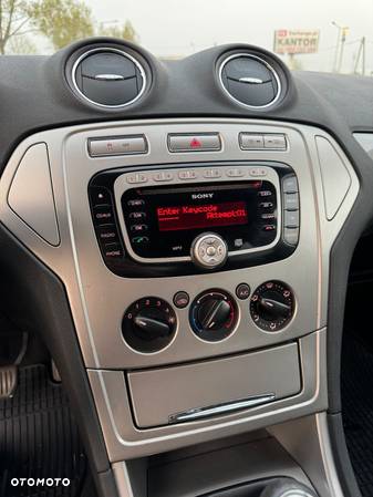 Ford Mondeo 1.6 Ambiente - 9