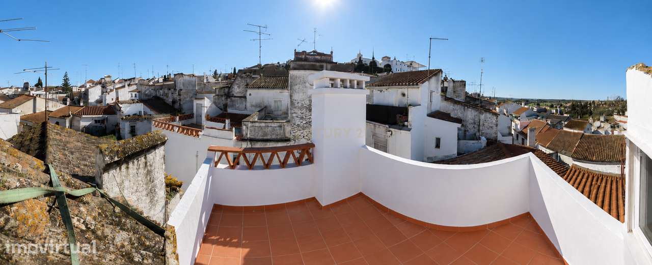 Moradia T3 Totalmente Reabilitada com Terraço Panorâmico de 360º sobre-15