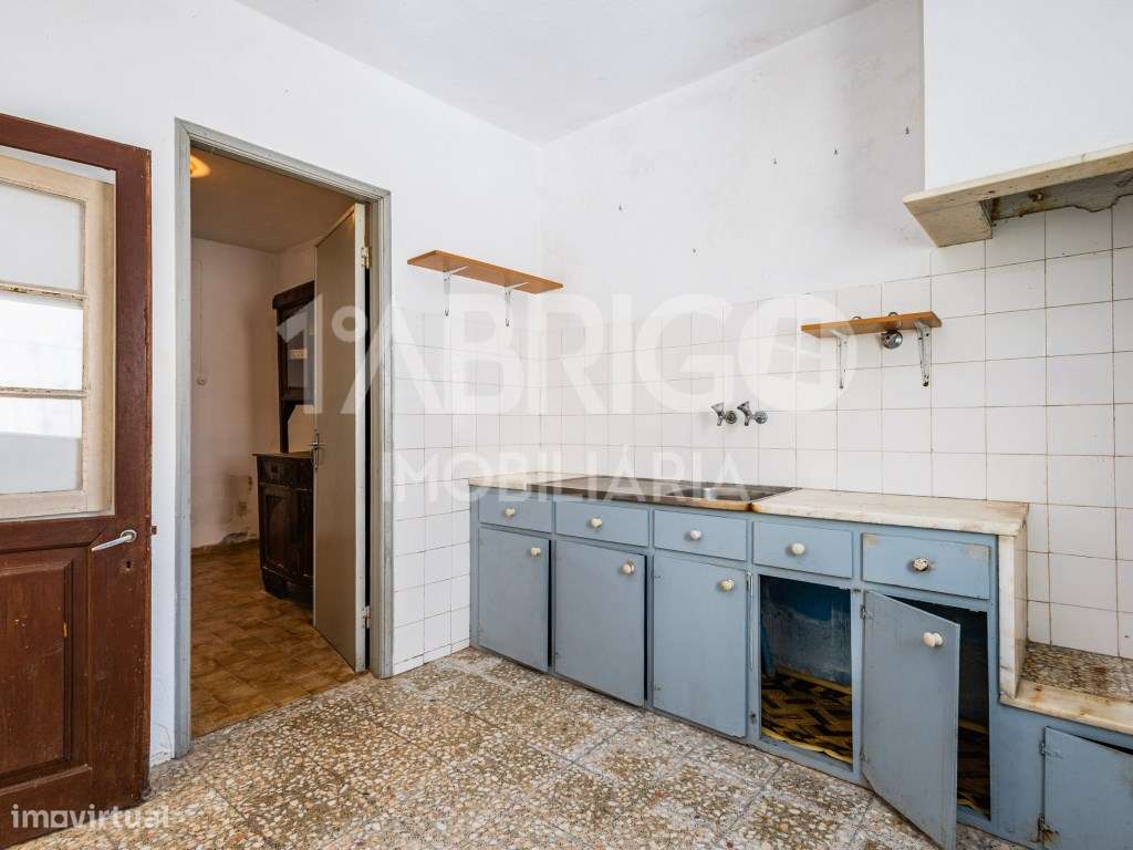 Moradia T2, antiga, Cela, Alcobaça-22