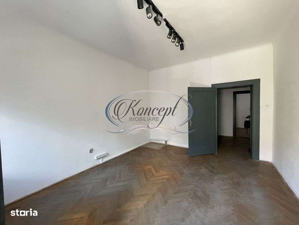 Apartament central cu farmec istoric pe Bulevardul Eroilor-12