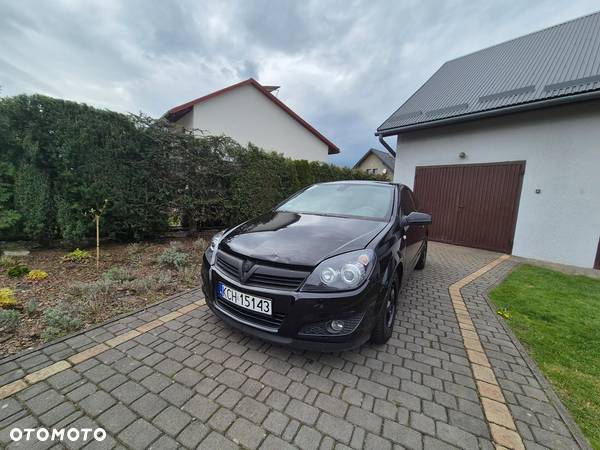 Opel Astra III GTC 1.6 Enjoy - 3