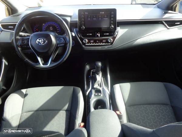 Toyota Corolla Touring Sports 1.8 Hybrid Comfort+P.Sport - 29