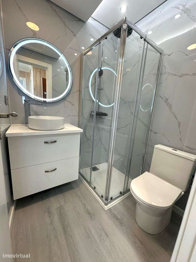 T3 c/ garagem e varanda, Totalmente Renovado - Ermesinde - Grande imagem: 5/14