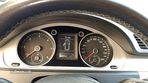 VW Passat Variant 1.6 TDI BlueMotion - 11