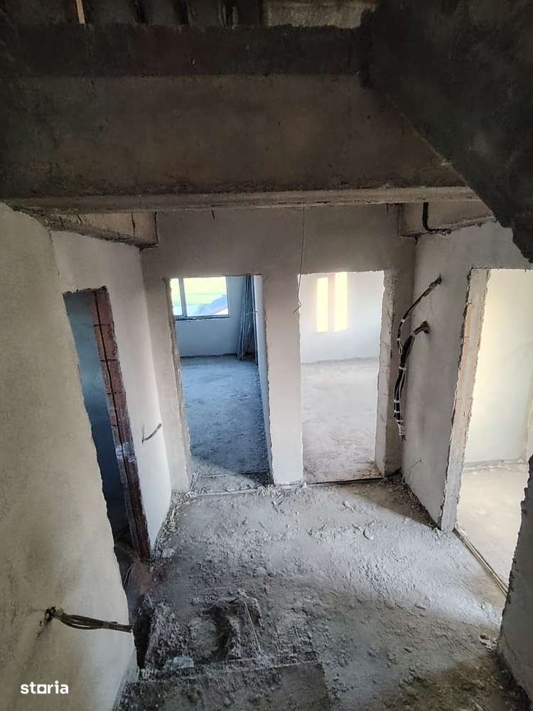 Casa 4 camere Berceni - Str Miorita 160 mp-8