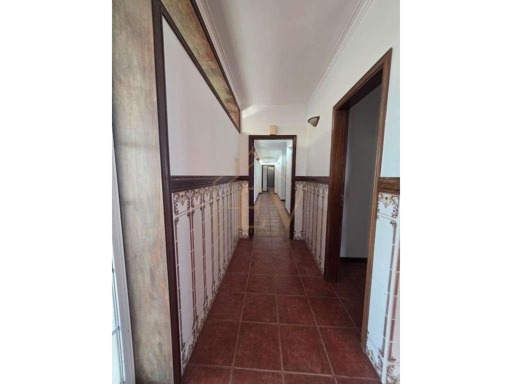 Moradia T3+T3+T2 em Gandarela - Guimarães-7