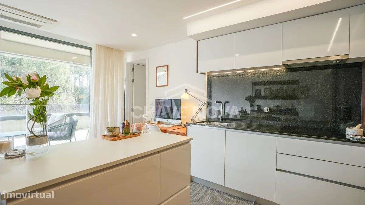 T1 Como Novo c/ Lugar de Garagem em Mafamude (El Corte Inglés) - Grande imagem: 5/20