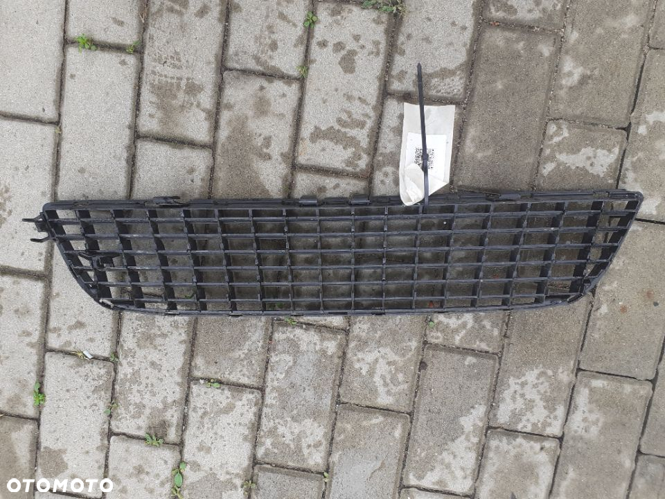 Opel Vectra C Signum lift Kratka Zaślepka Osłona Maskownica Atrapa zderzaka Środkowa GM 906000003 - 2