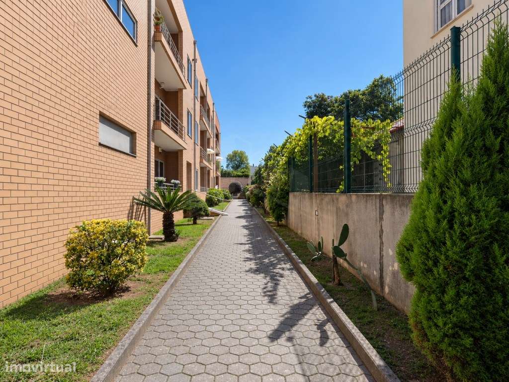 T2 - Santa Marinha - Box Fechada-9