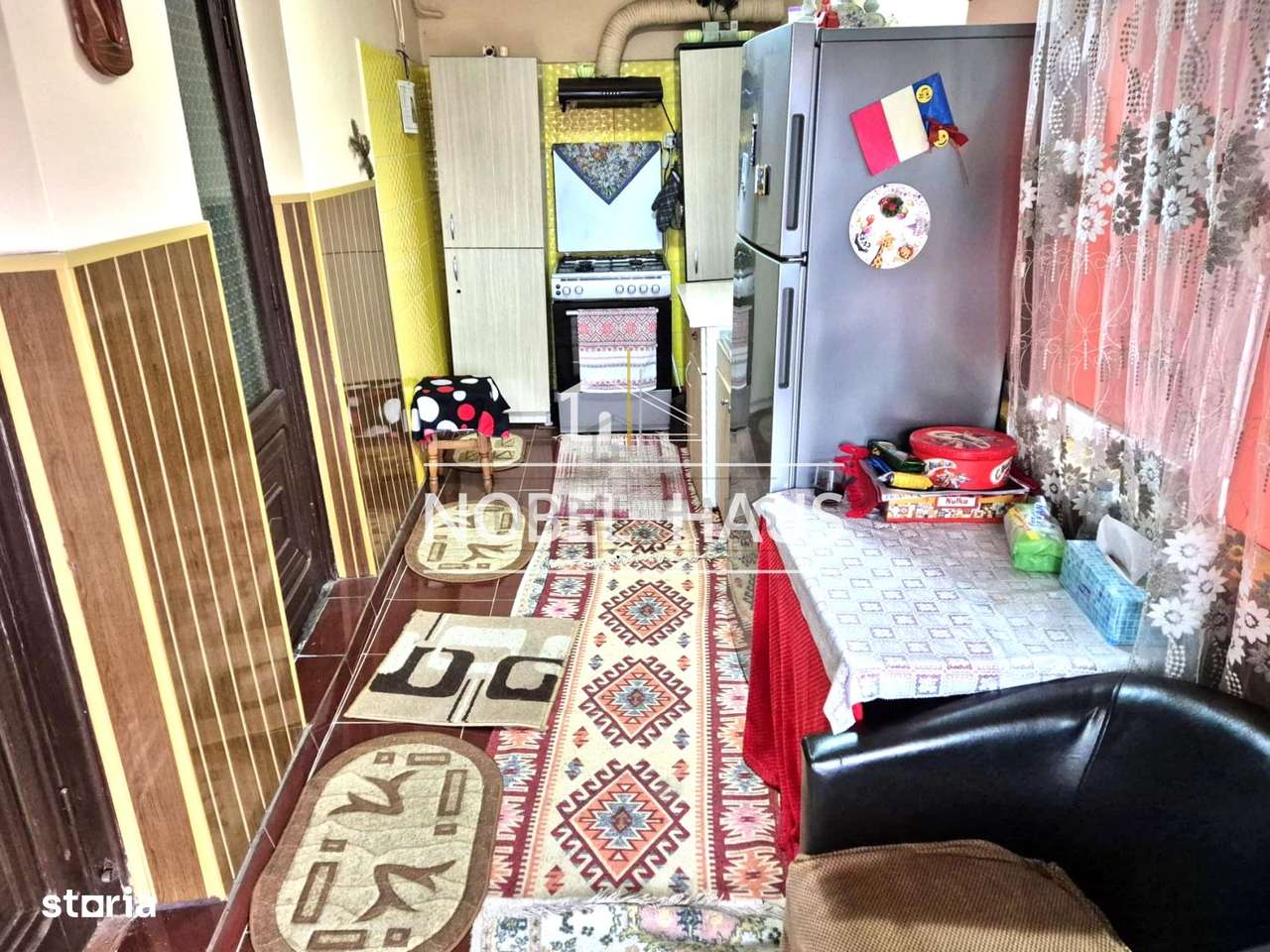 Casa si teren, central Barlad, str Al Sahia-6