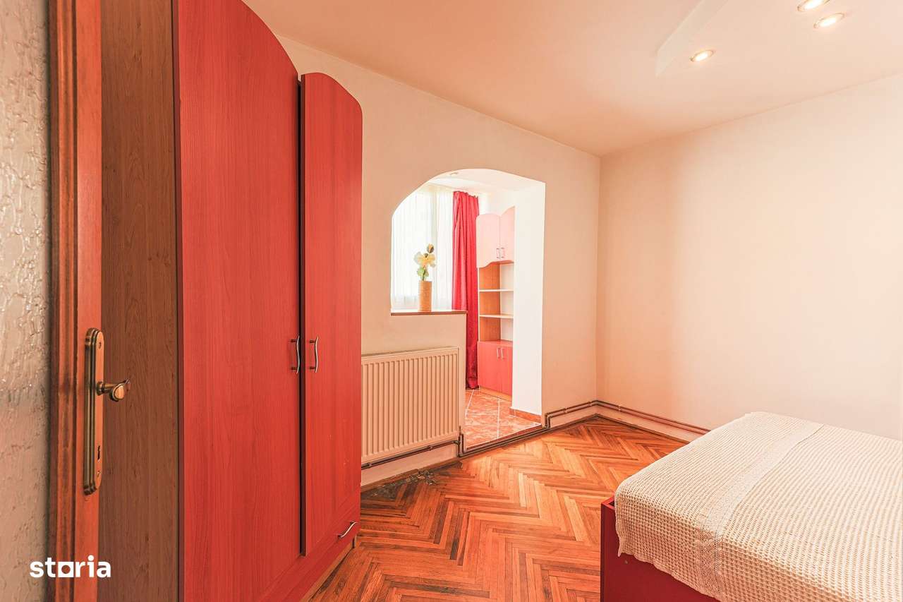 Apartament 2 camere, decomandat, 64 mp, etaj 4/4 - Imagine principală: 5/10