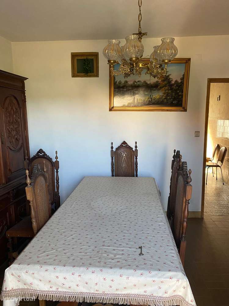Casa em Touça , concelho de Vila Nova de Foz Côa.-1