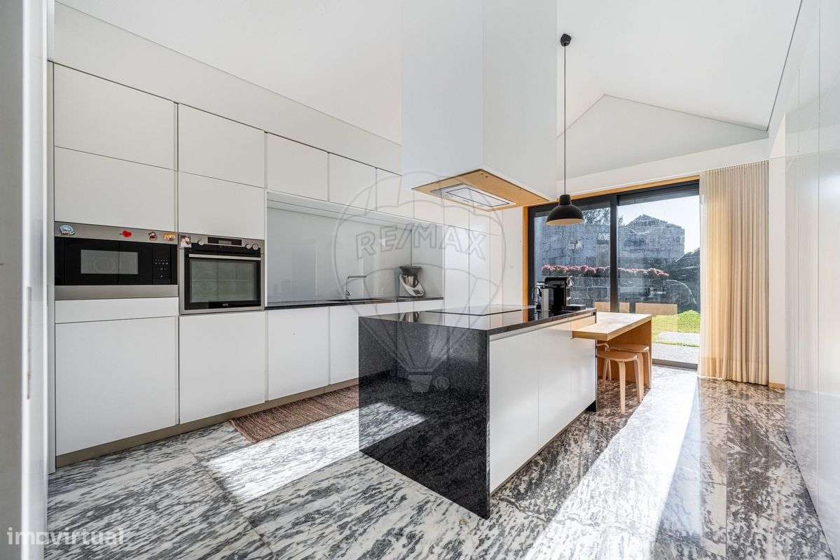 Moradia T4 para venda - Grande imagem: 5/17