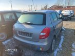 Dezmembram Skoda Fabia, an 2008, 1.2 Benzina cod BZG - 1