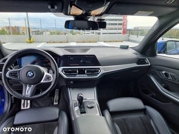 BMW Seria 3 320d xDrive M Sport sport - 12