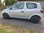 Toyota Yaris 1.0 Base - 8