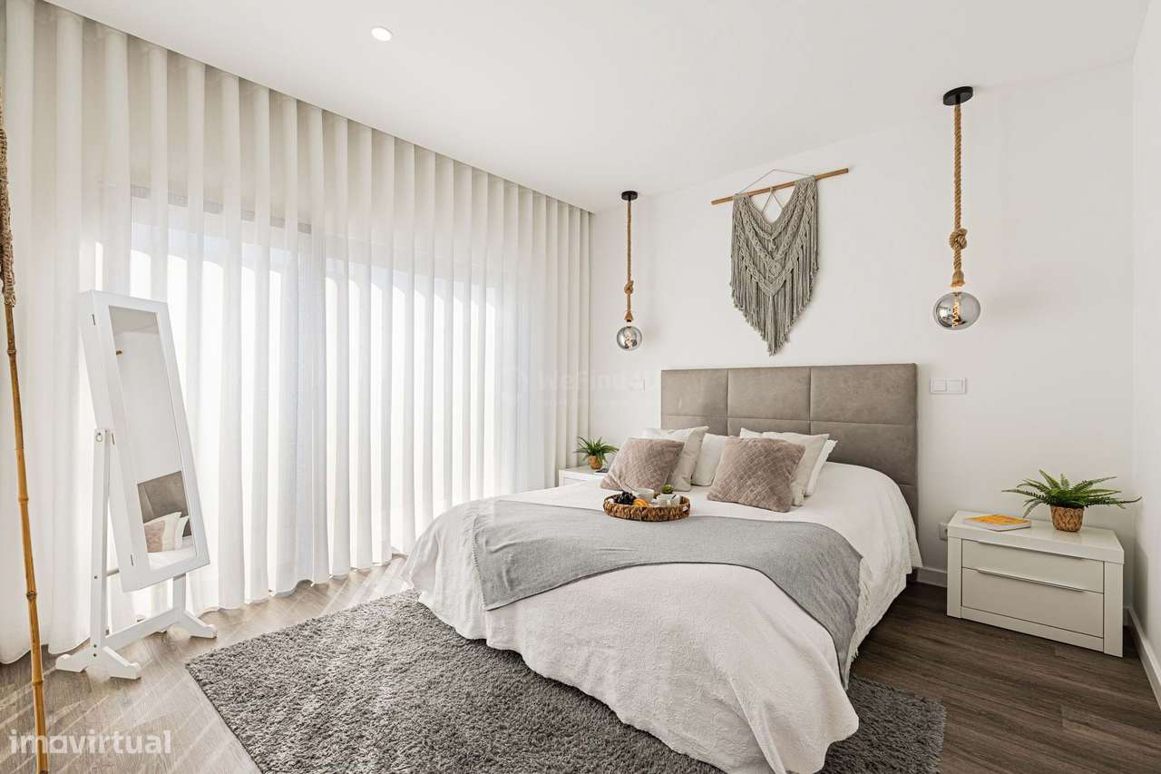 Moradia Térrea T3 c/piscina, lote de 474m² - Única na Caparica-23