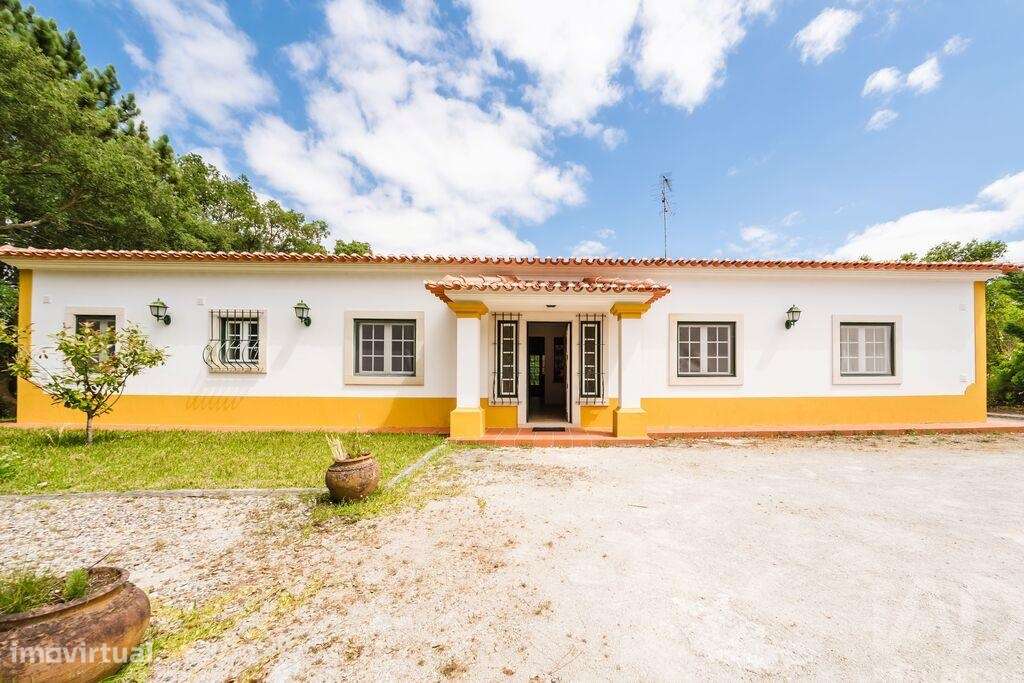 Casa / Villa T5 em Salir de Matos de 250,00 m2 - Grande imagem: 2/29