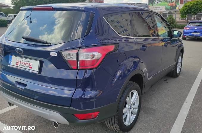 Ford Kuga 2.0 TDCi 4WD Trend - 5