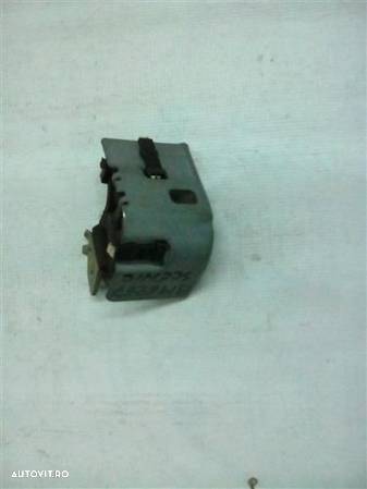 Tampon esapament Renault Scenic An 2004-2016 cod 820035447G - 2