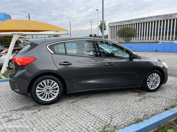 Ford Focus 1.5 TDCi EcoBlue Titanium - 8