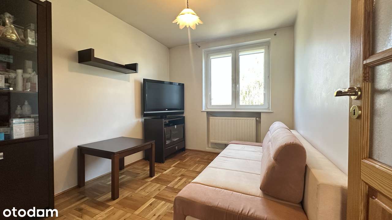 Pół bliźniaka 108 m kw z tarasem, pięknym ogrodem, piwnicą i garażem.-8