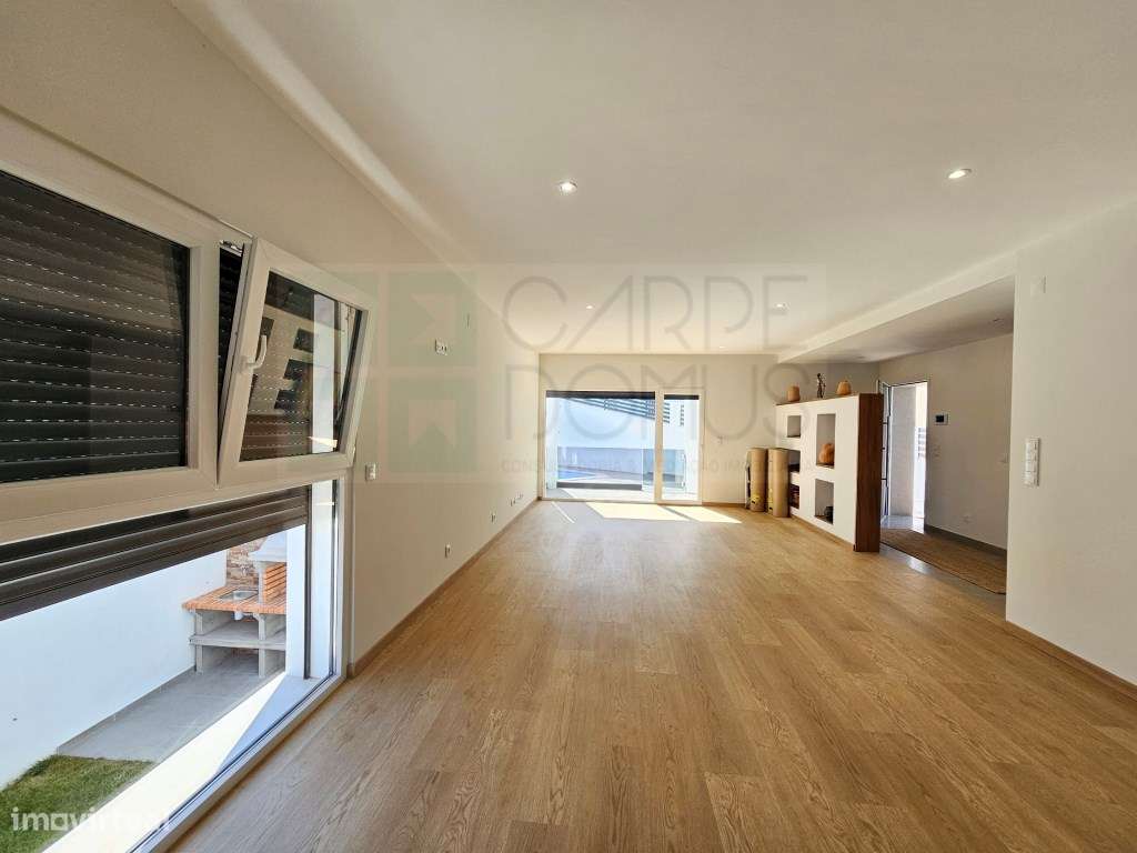 Moradia nova T4, com piscina, em Alverca, Vila Franca de Xira, Lisboa-10