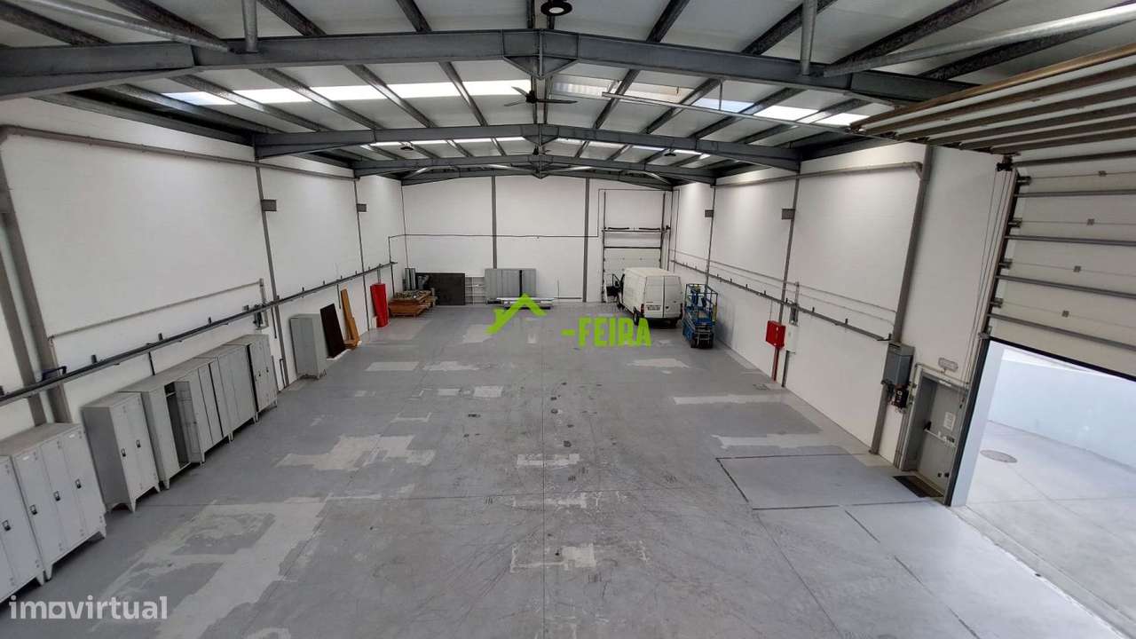 Pavilhão industrial , Fiães-46