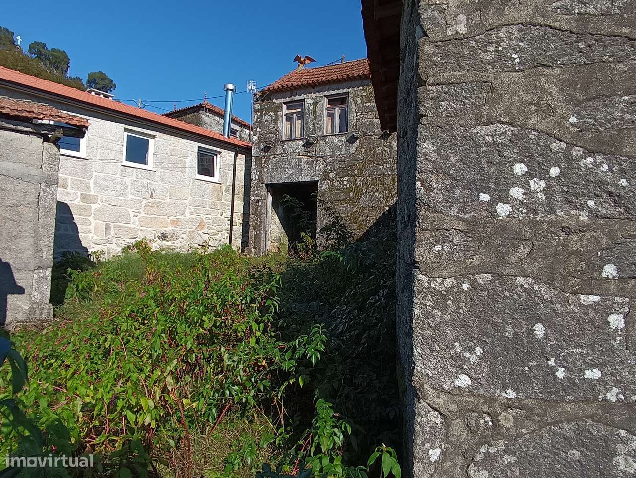 Moradia em p/ recuperar – Oliveira de Frades-15