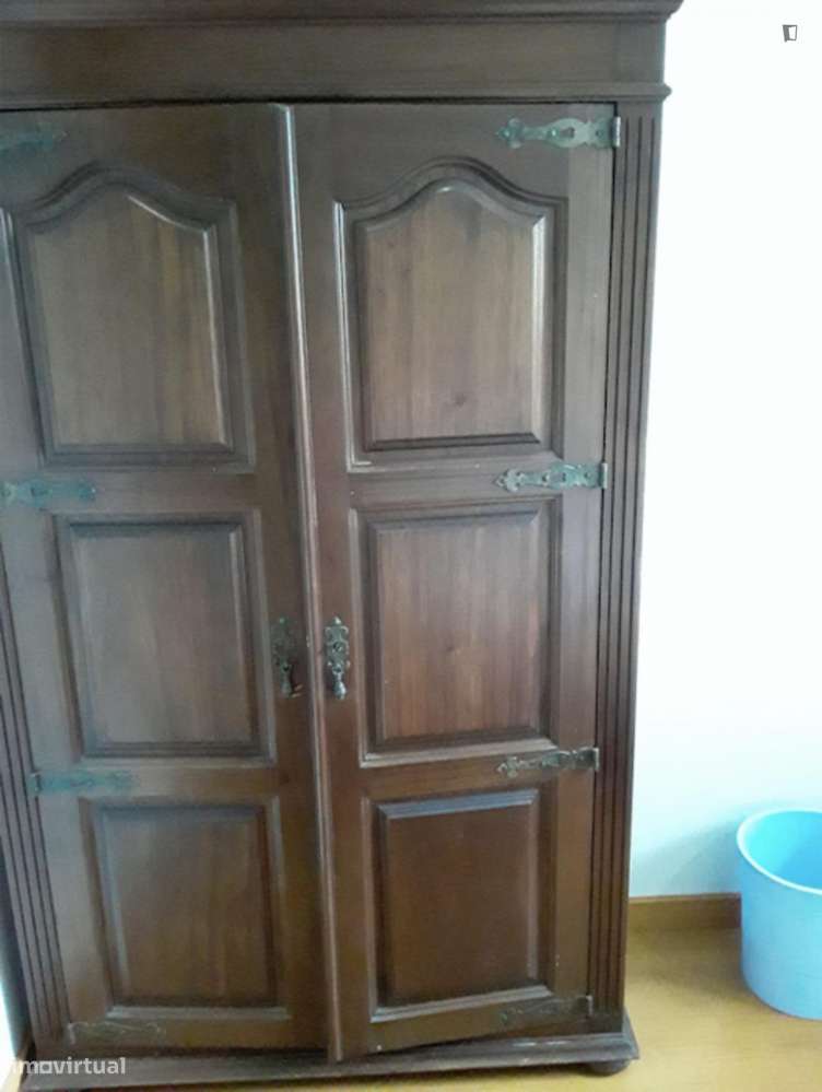 Quarto - localizado em Alto de São João Coimbra - Grande imagem: 3/6